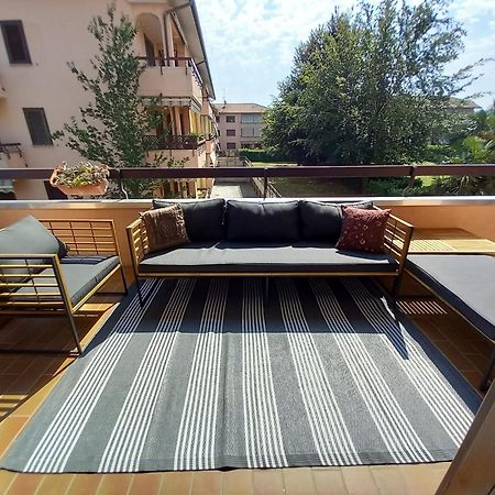 Fiorenza House Luisago Екстериор снимка