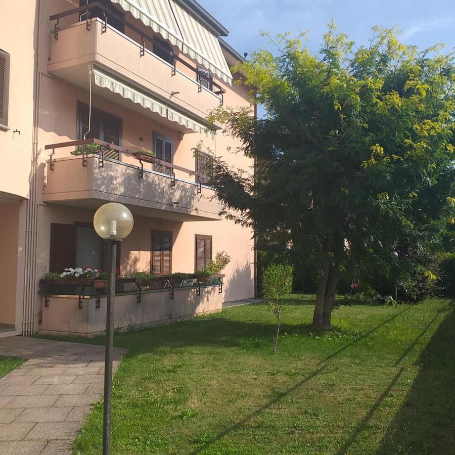 Fiorenza House Luisago Екстериор снимка