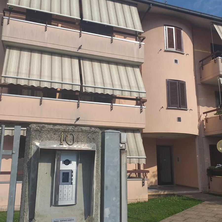 Fiorenza House Luisago Екстериор снимка