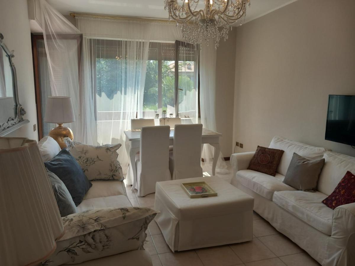 Fiorenza House Luisago Екстериор снимка