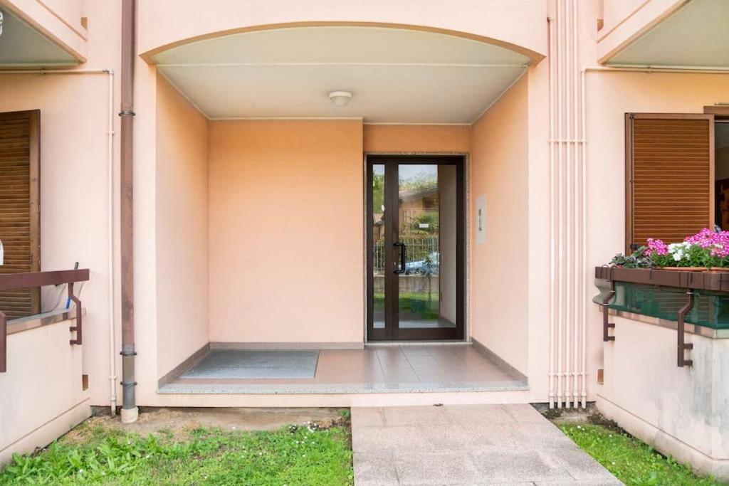 Fiorenza House Luisago Екстериор снимка