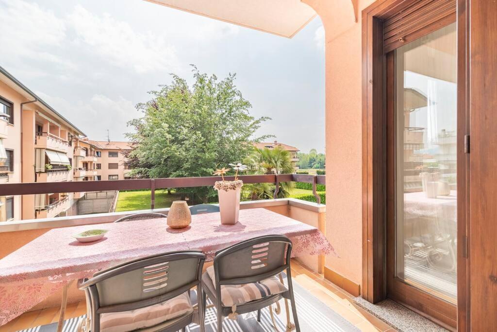 Fiorenza House Luisago Екстериор снимка