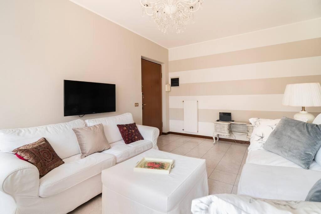 Fiorenza House Luisago Екстериор снимка