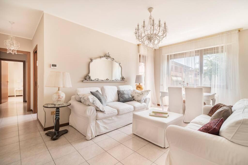 Fiorenza House Luisago Екстериор снимка