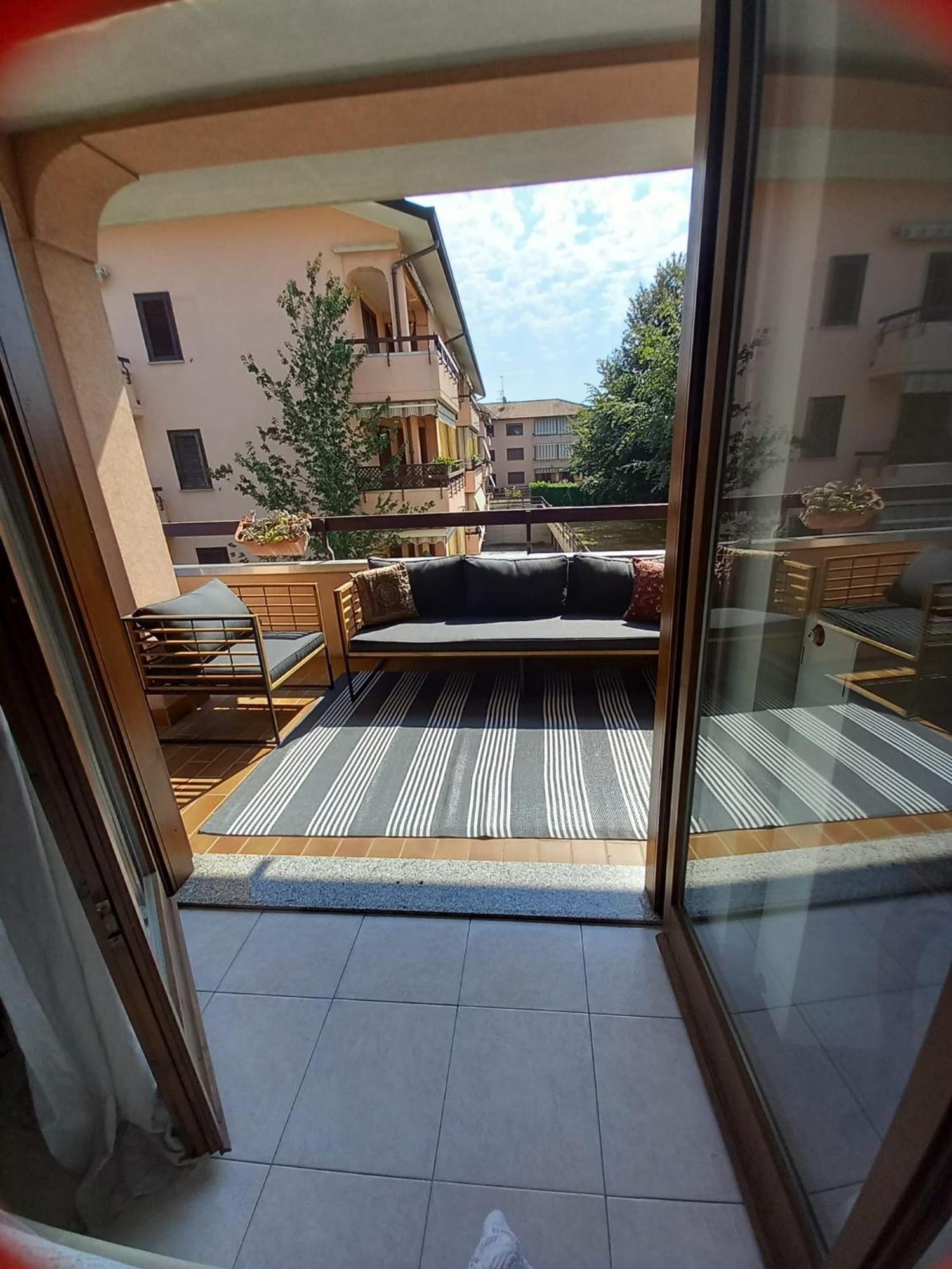 Fiorenza House Luisago Екстериор снимка