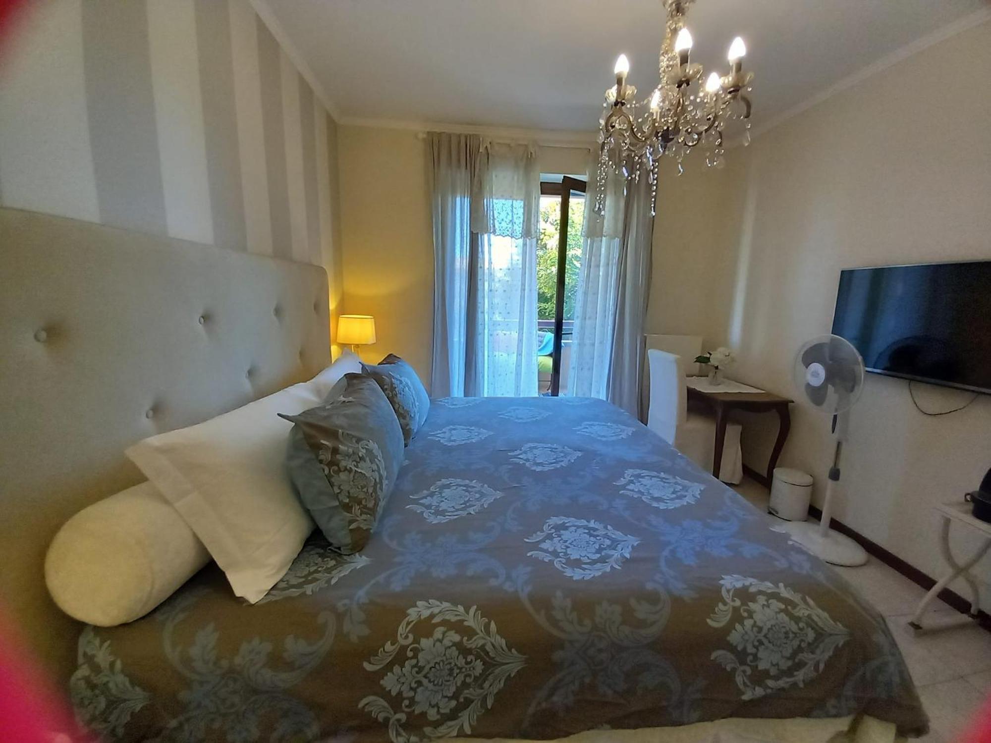 Fiorenza House Luisago Екстериор снимка
